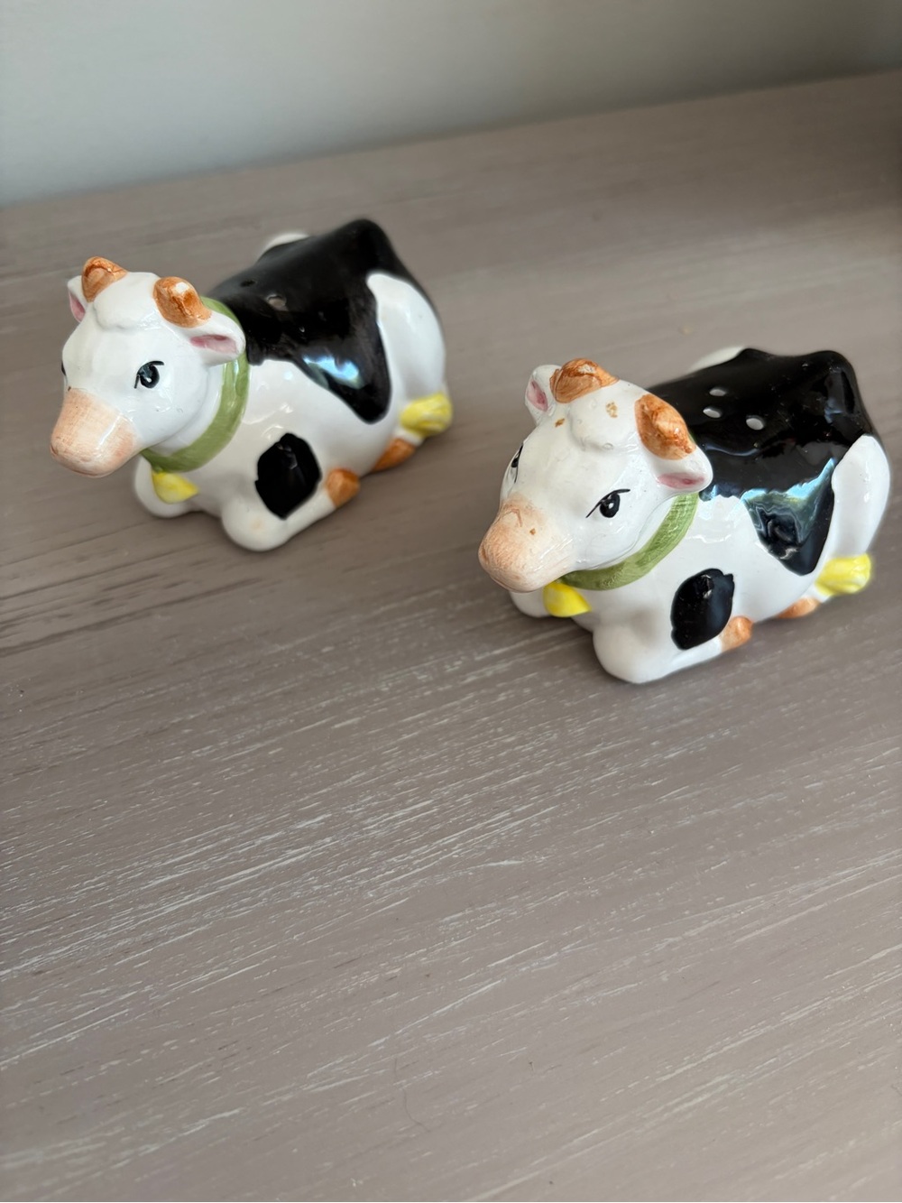 Salt and Pepper Shaker of Cows